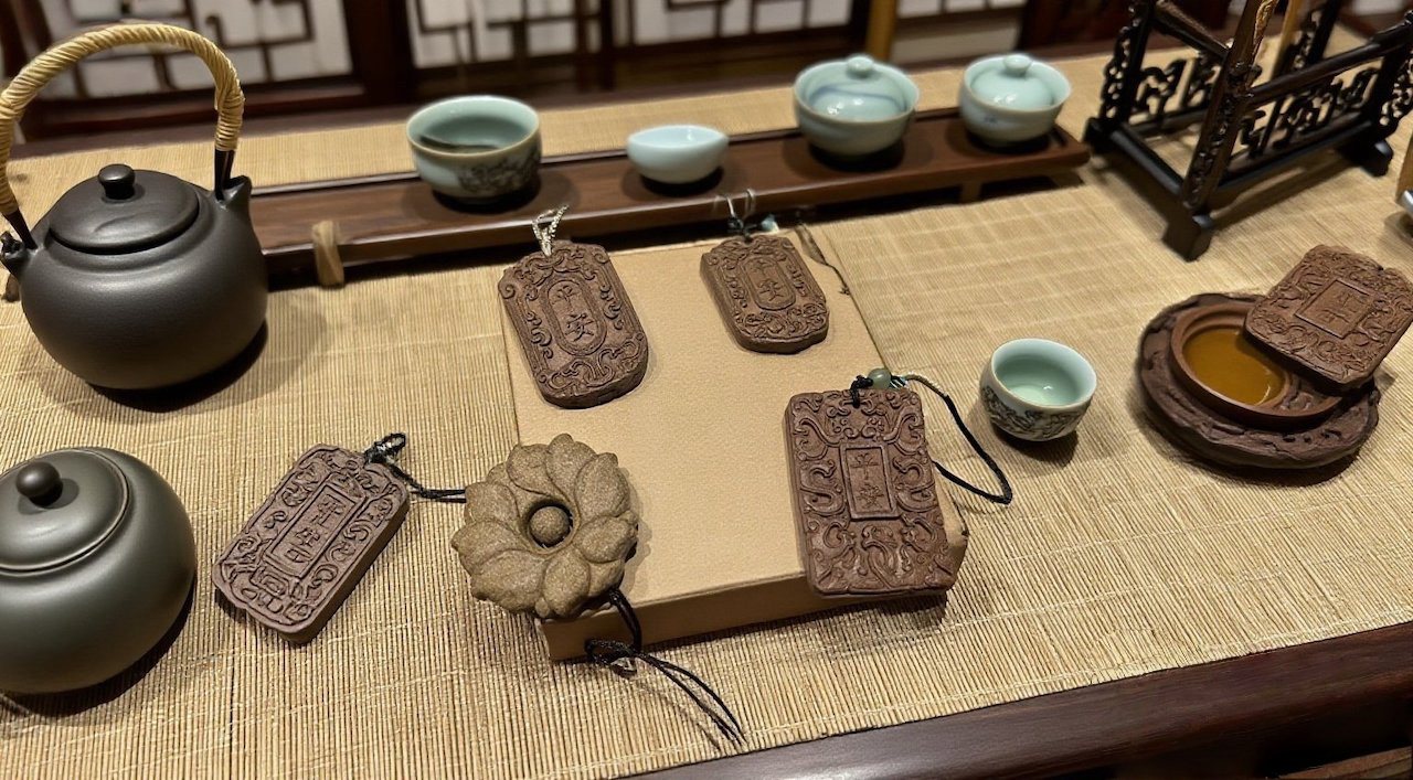 Shanghai Downtown: Chinese ancient Incense-Making experience 2