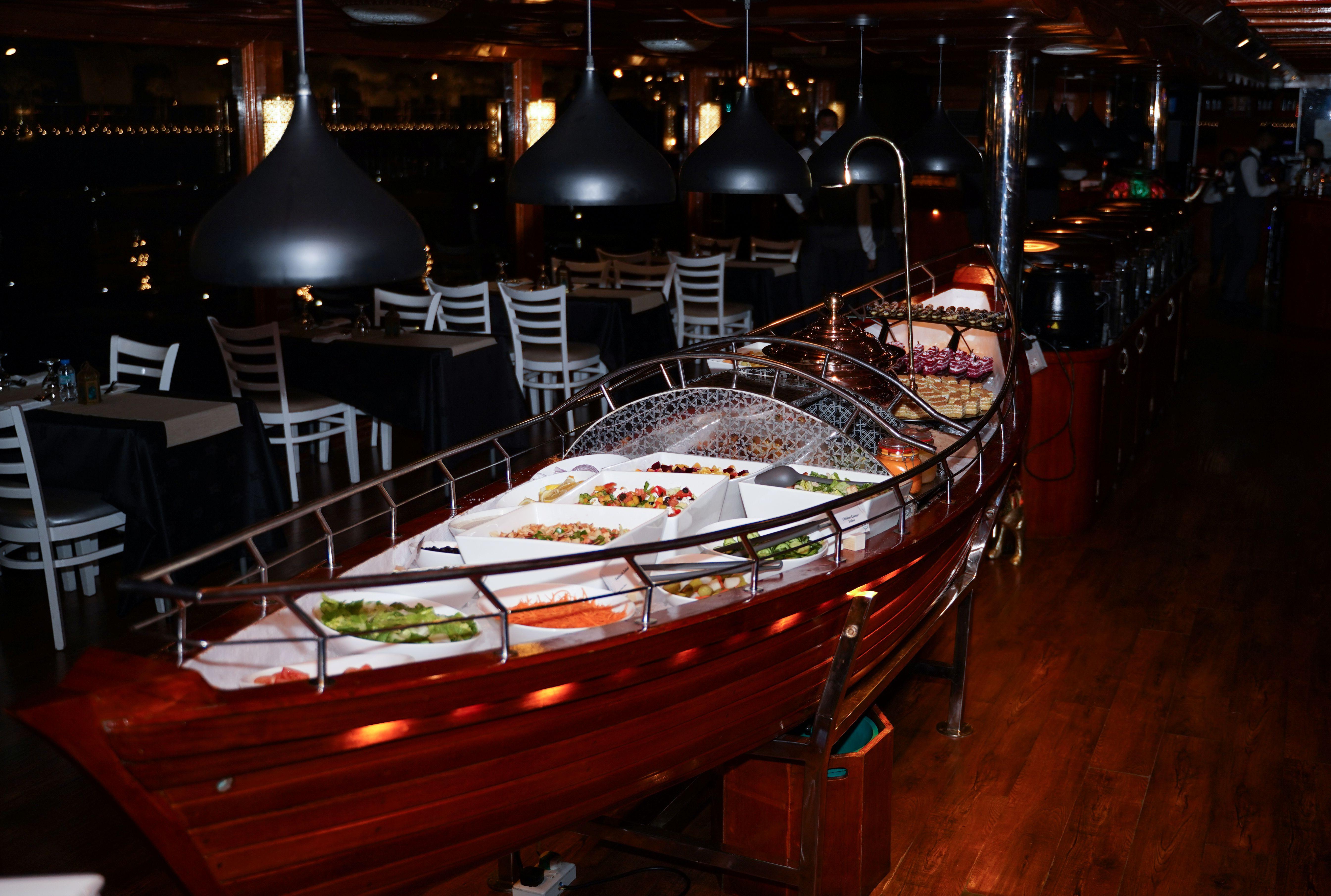 Dubai: Marina Luxury Dhow Cruise with 5-Star Indian Dinner 2