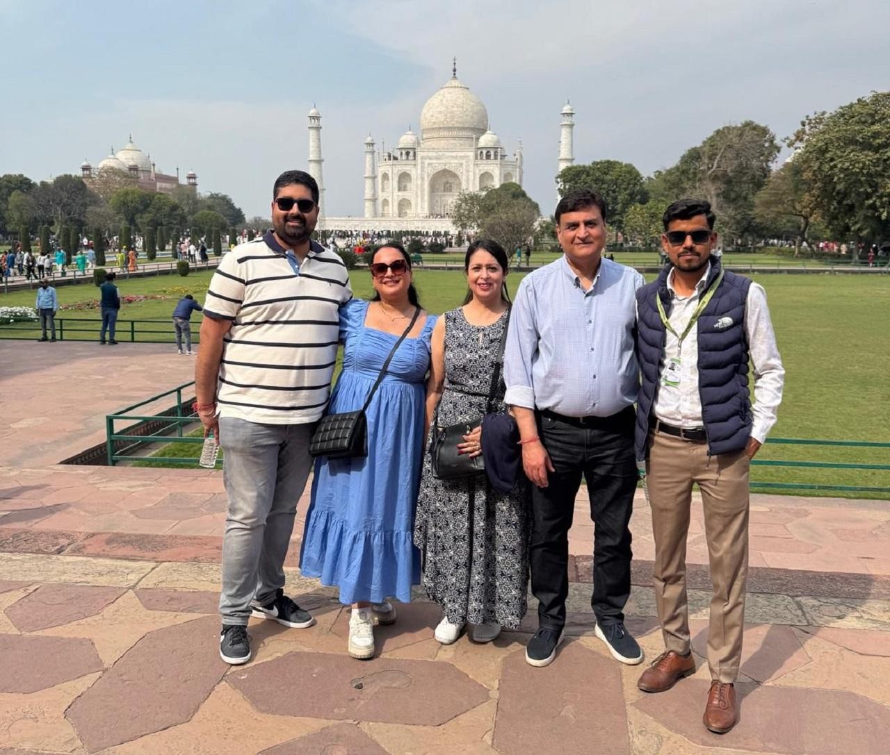 From Delhi: Taj Mahal and Agra Day Tour with Fatehpur Sikri 2