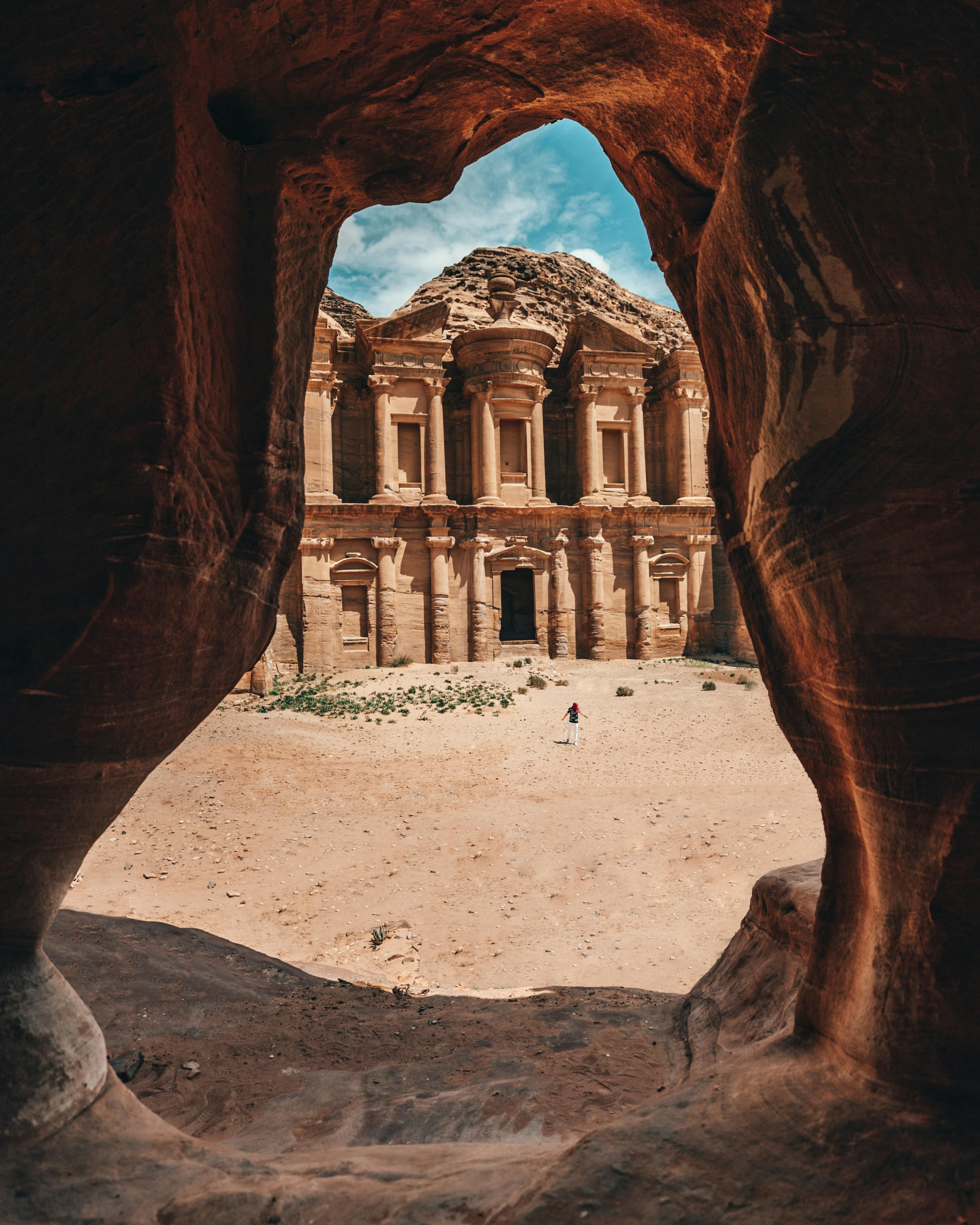 Amman: Petra, Wadi Rum, and Dead Sea 2-Day Tour