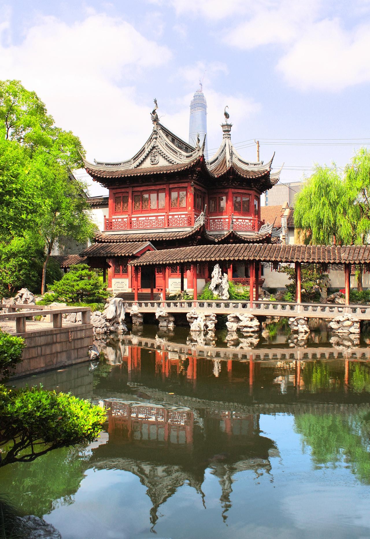 Shanghai: Yu Garden, Bund, & Jade Buddha Temple Tour