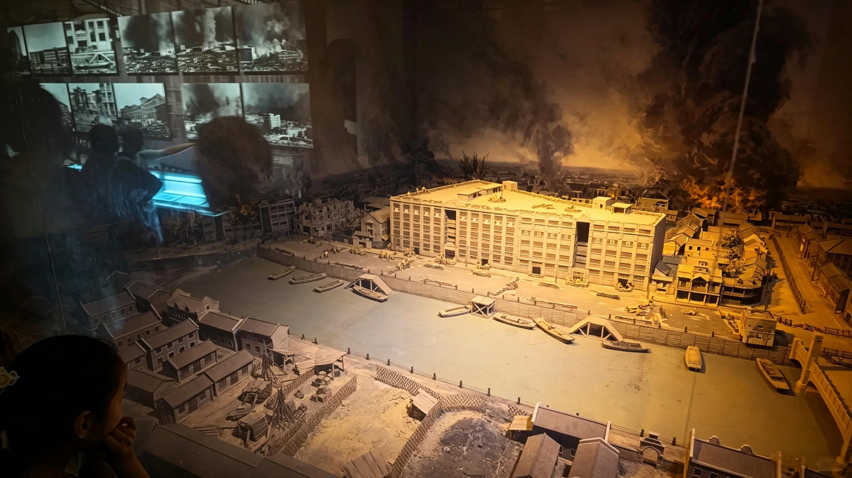 Shanghai: Sihang Warehouse Battle Memorial Guided Tour 3