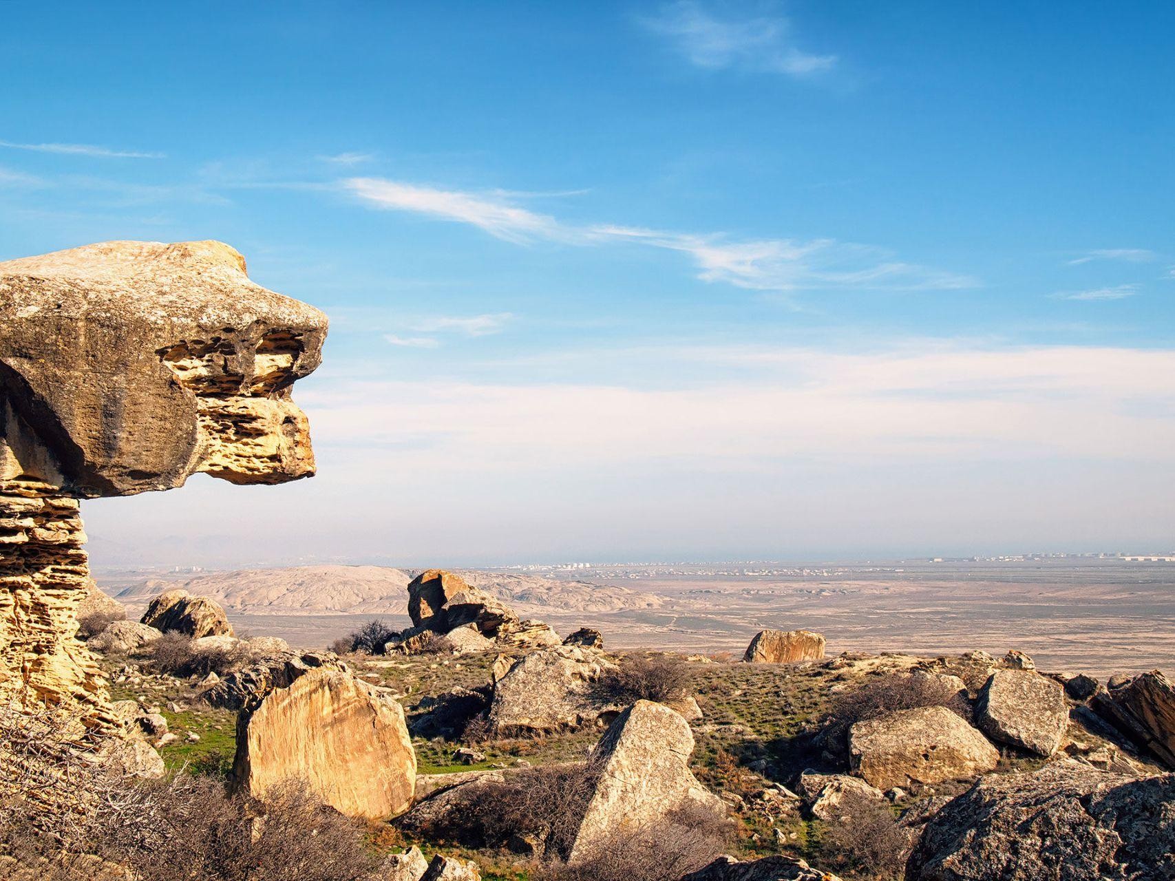 From Baku: Gobustan, Mud Volcanoes & Fire Temple Guided Tour