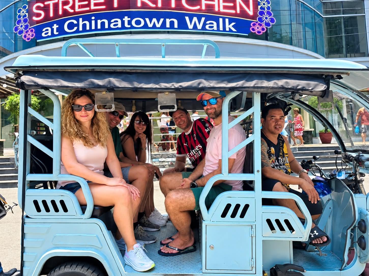 Tuktuk & Jeepney Street Tour of Manila 3