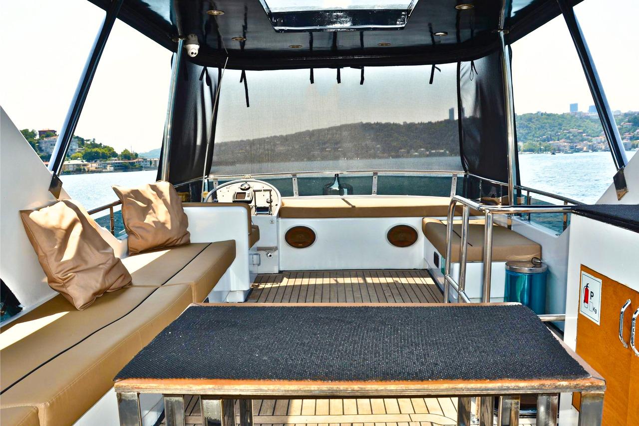 Luxury Private Yacht Rental 2