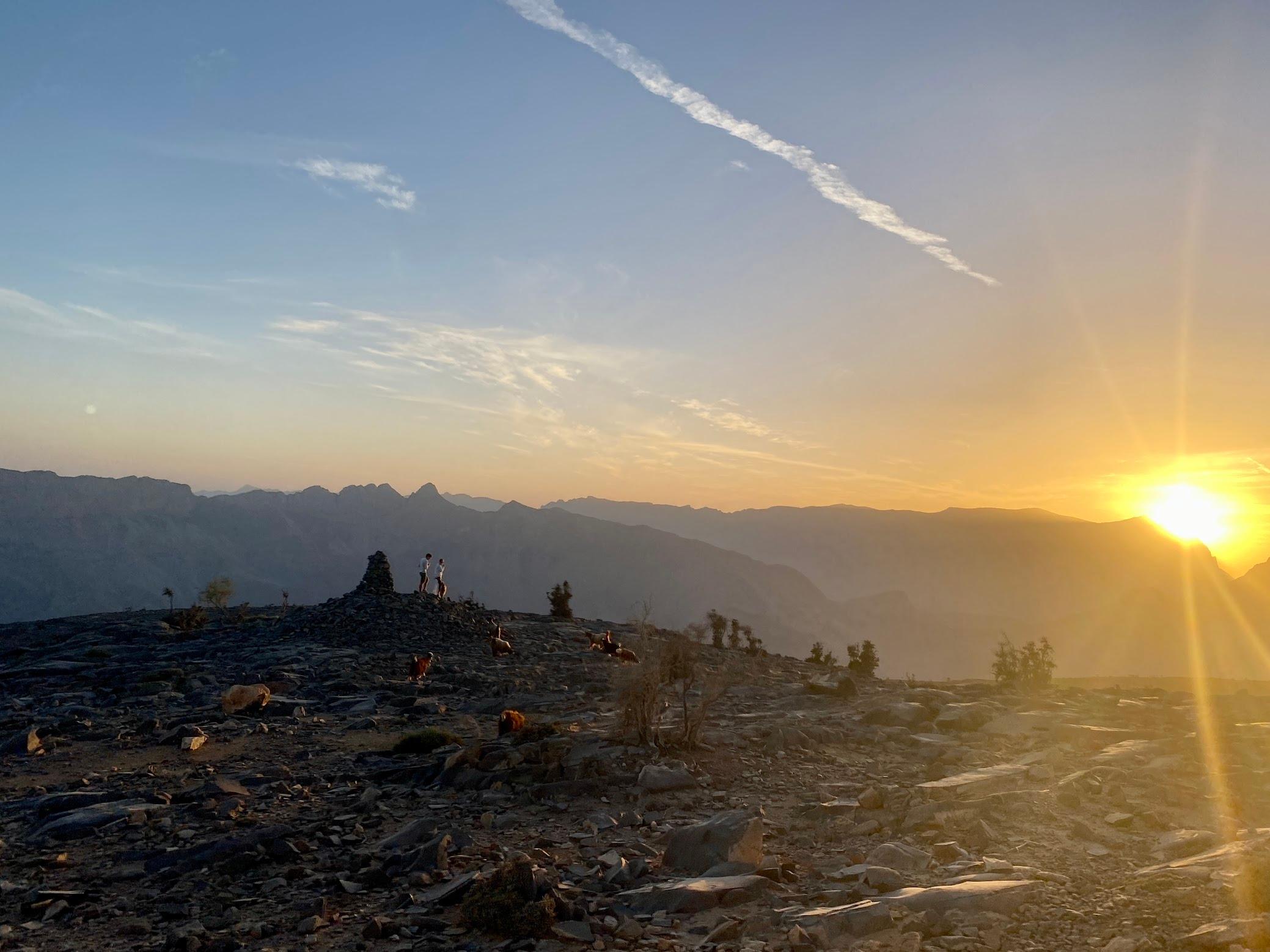 Nizwa: Jebel Shams Balcony Walk and Via Ferrata Adventure 2