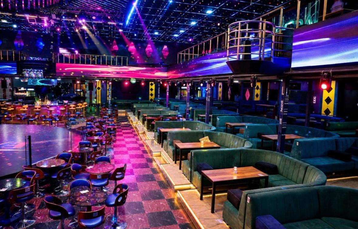 Baku: Nightclub Entry with Hotel Transfer