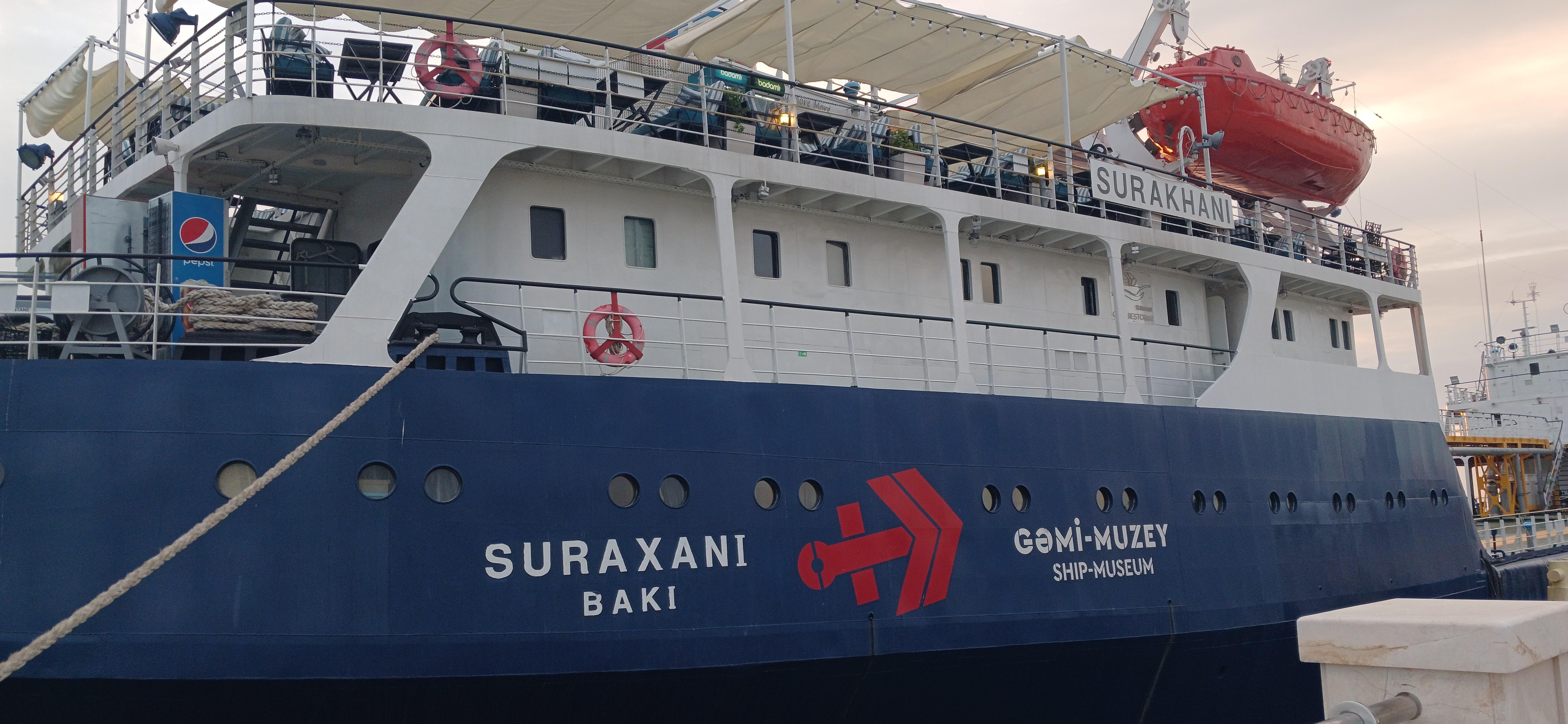 Baku: Guided Old City Walk, Surakhani Ship Museum & Dinner
