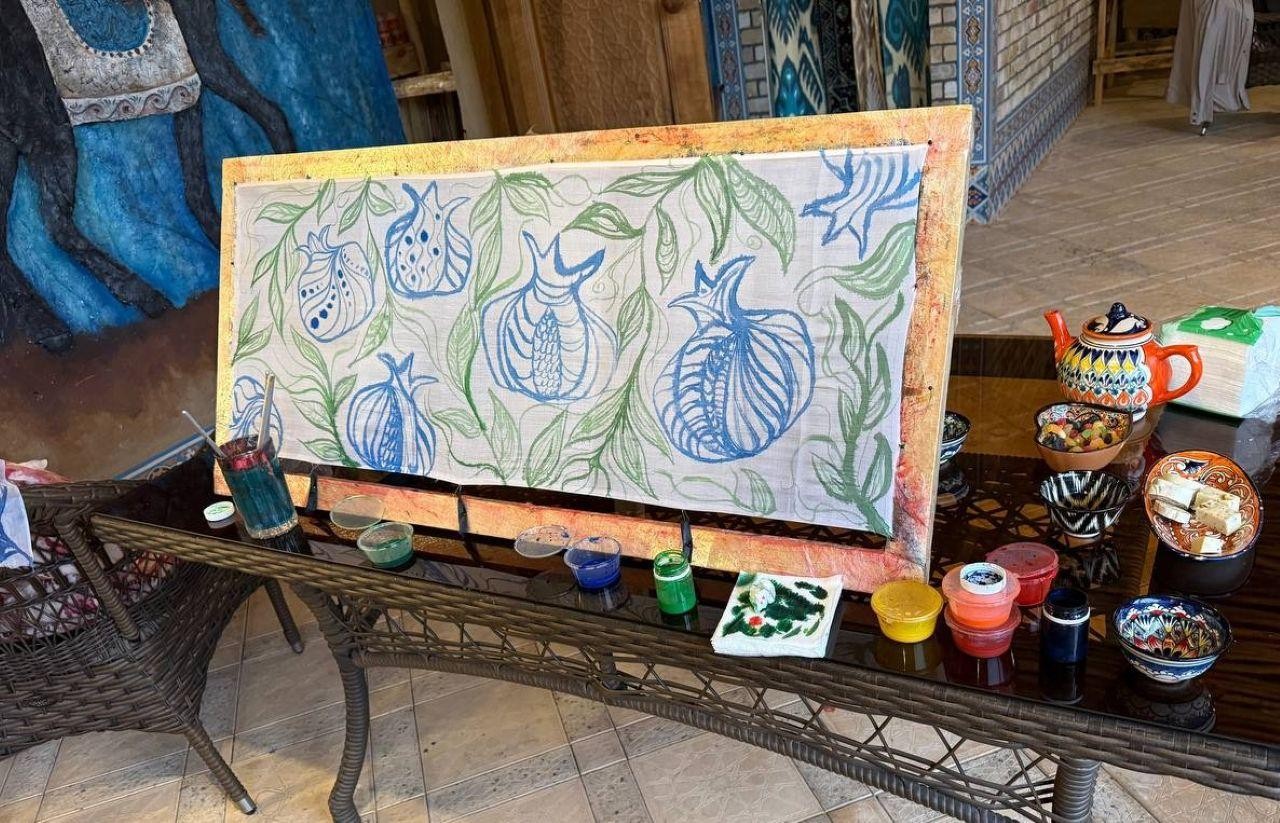 Samarkand: Uzbek Silk Scarf Painting Workshop 2