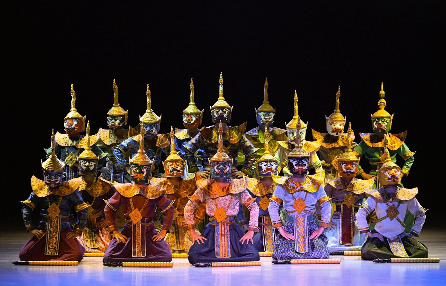 Luang Prabang: Heritage Tour, Dinner Cruise & Show