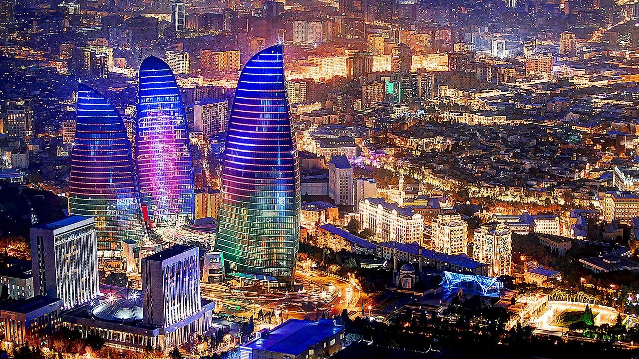 Baku: Guided City Tour with Private and Group Options 2