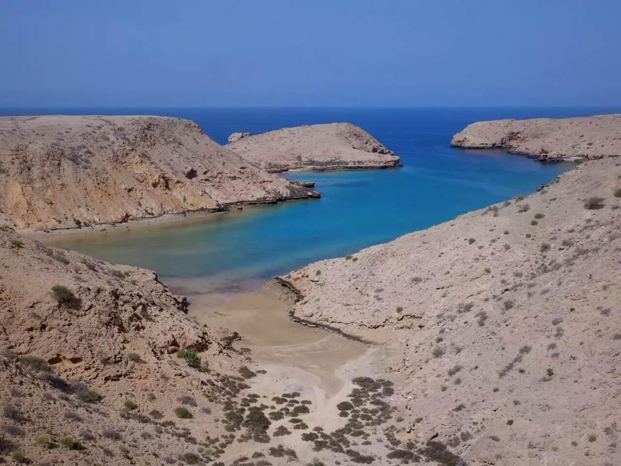 Muscat: Secret Coves, Local Villages & Old Souqs Tour 2