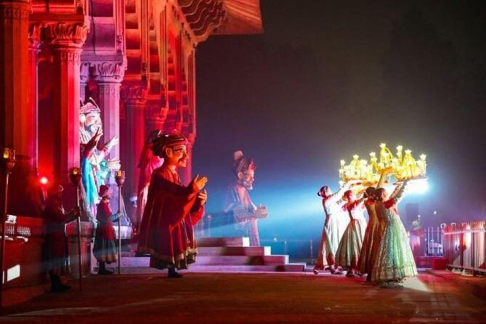 Delhi: Red Fort Light & Sound Show at Night with Transfer 3