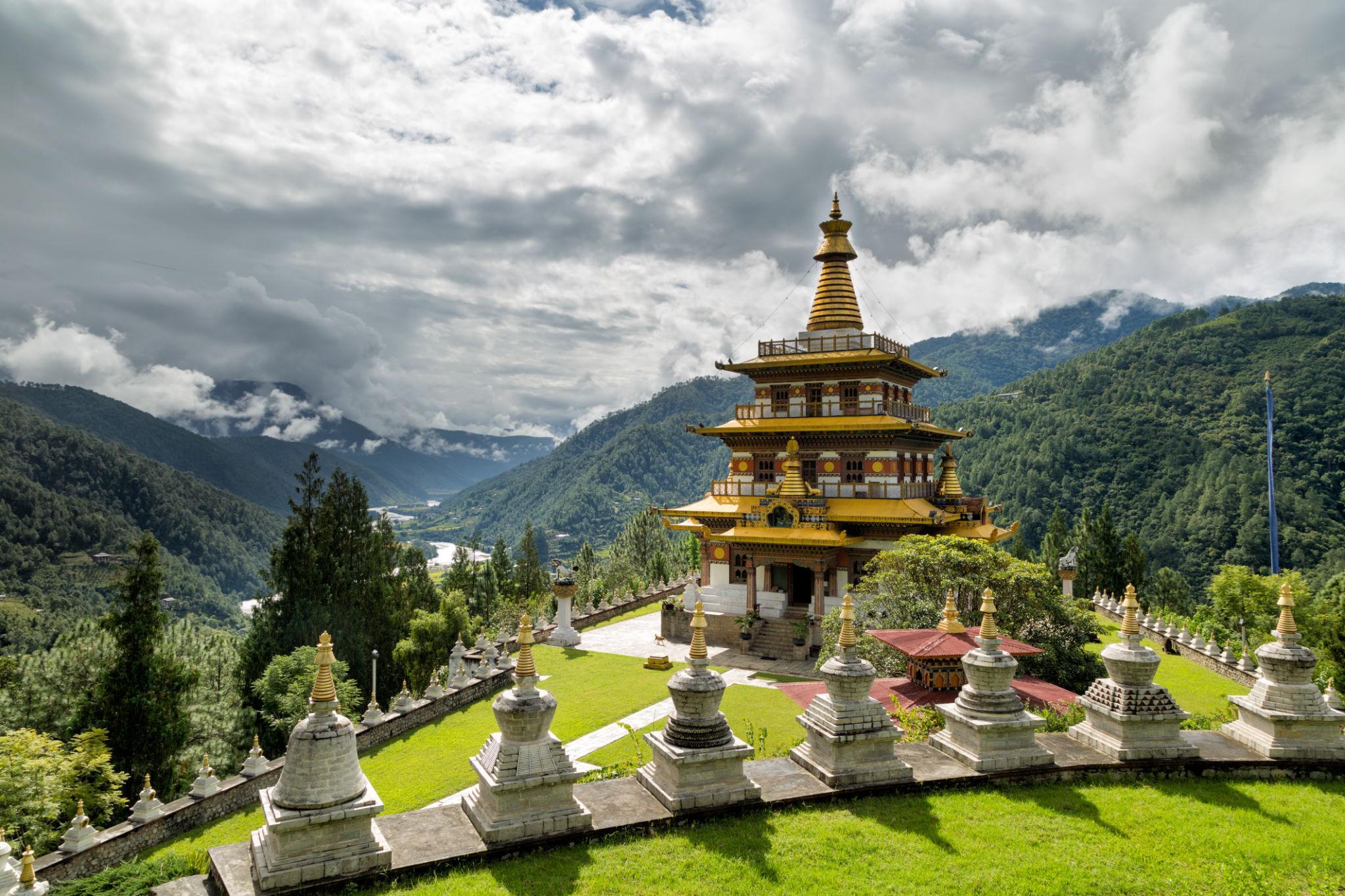 Bhutan: 5-Day Private Tour with Gangtey Tshechu Festival