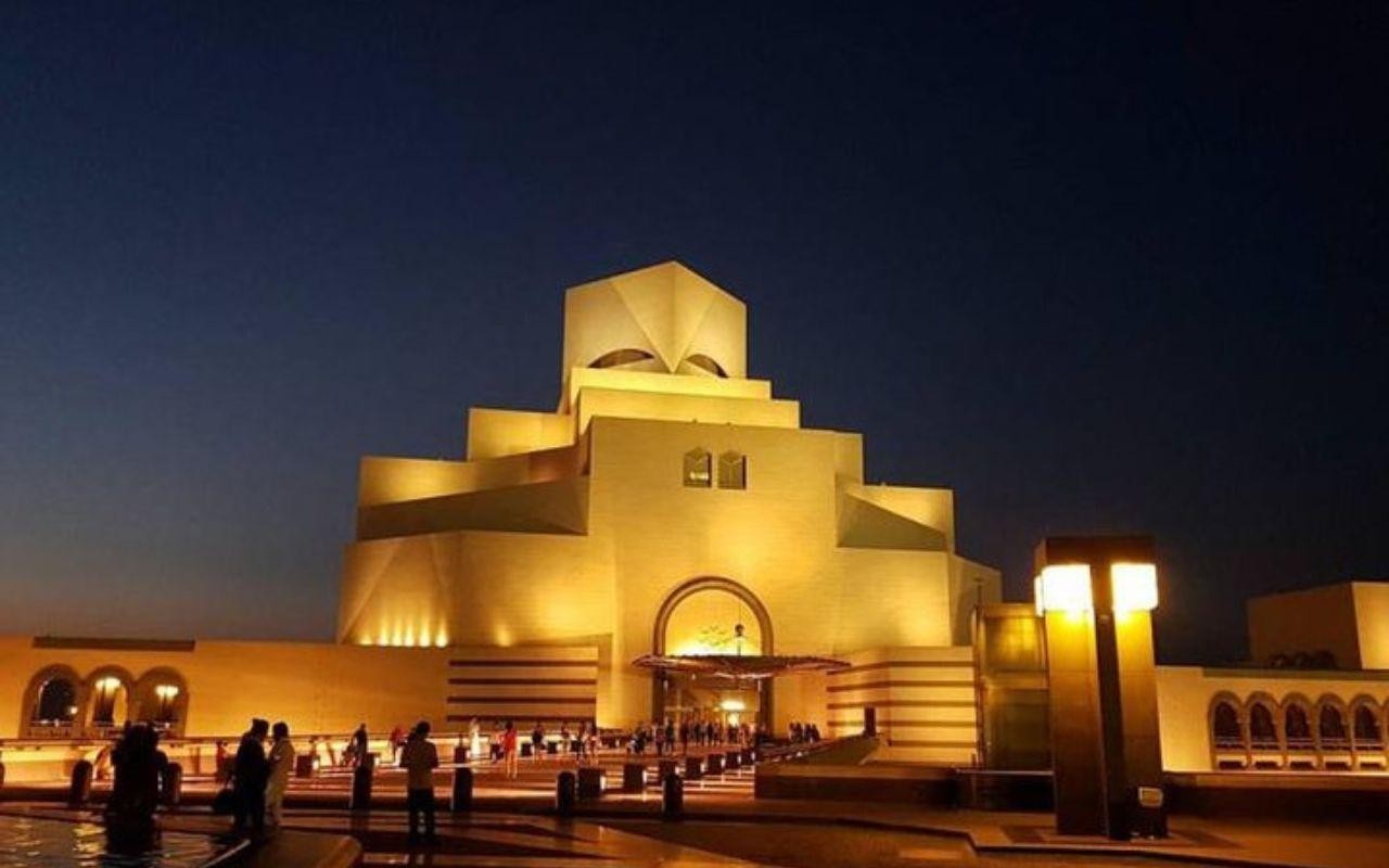 Doha: 5 Hours Guided Night City Tour to all Main Attractions 3