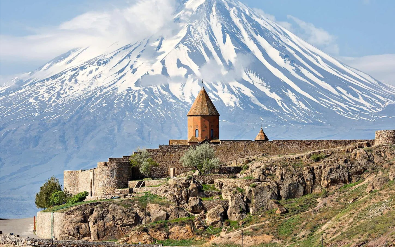 Yerevan: Khor Virap, Azat Resrvoir, Garni Temple and Geghard 3