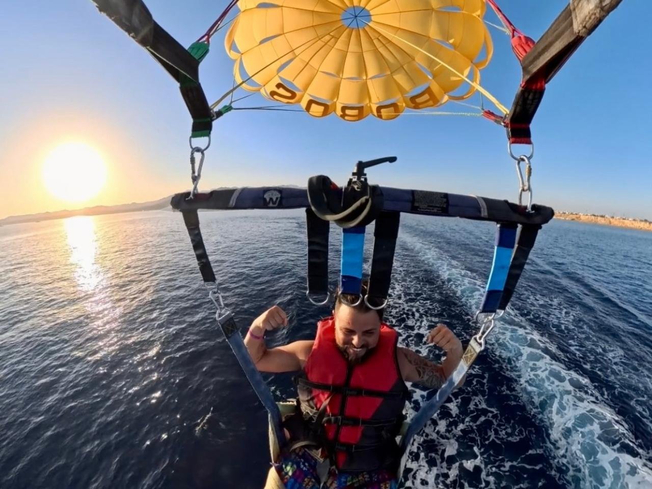 Sharm El Sheikh: Parasailing Adventure over the Red Sea - Sharm Sheikh Parasailing (Photo 4)