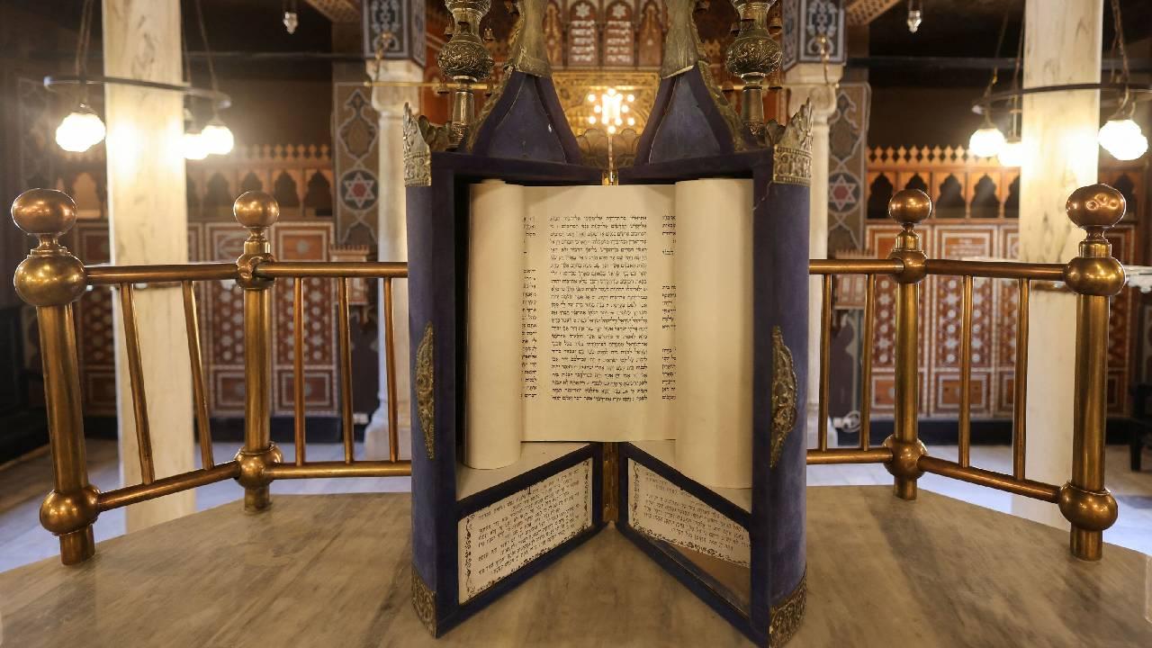 Cairo: Coptic Cairo & Cave Church of St. Simon Private Tour. - Cairo Coptic Cave (Gallery Photo 8)