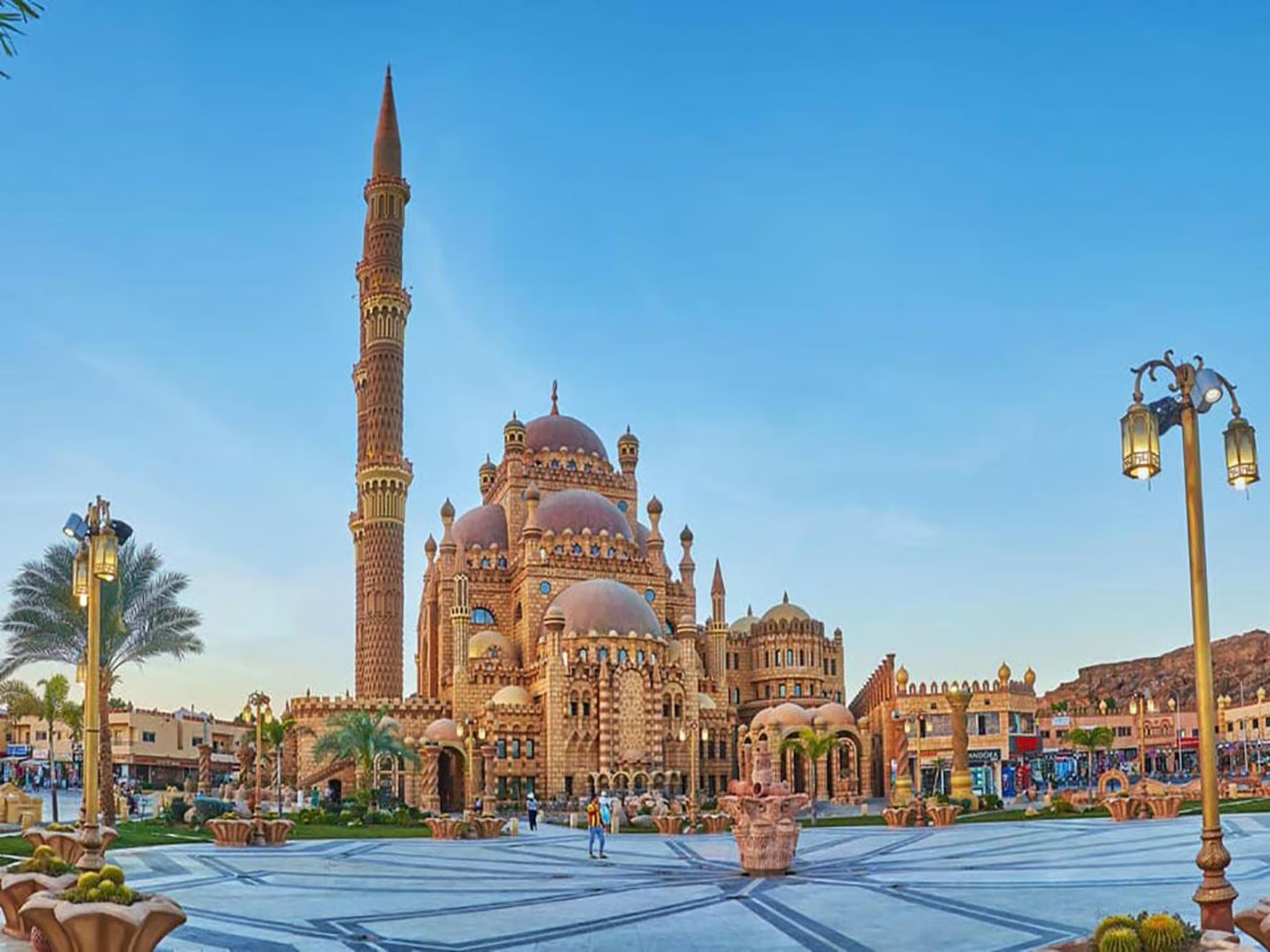 Sharm Signature: Mosque, Cathedral, Farsha Café & Old Market - Sharm Signature Mosque (Photo 3)