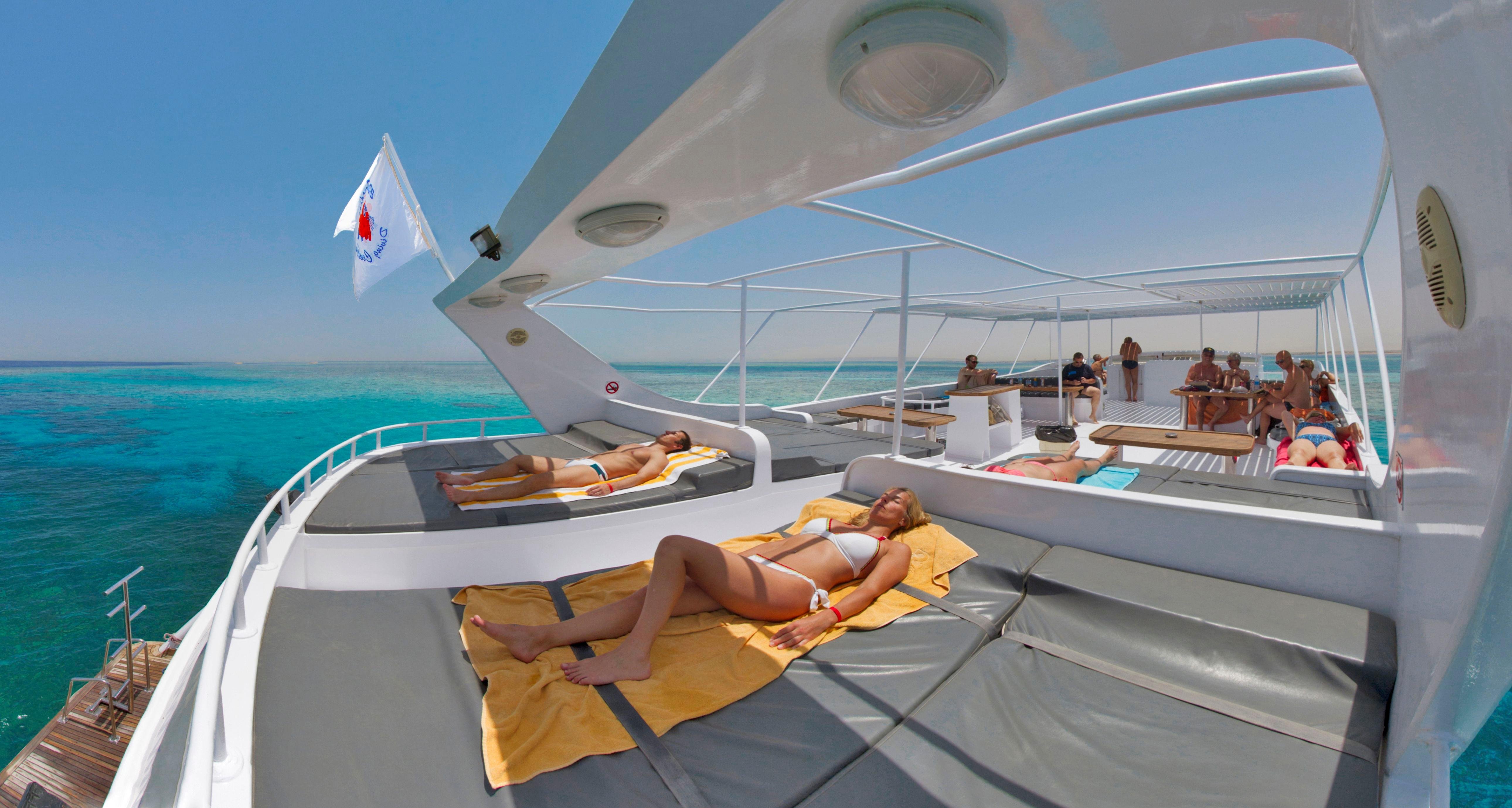 Hurghada: Snorkeling or Try Dive Luxury Yacht Trip - Hurghada Snorkeling Try (Photo 4)