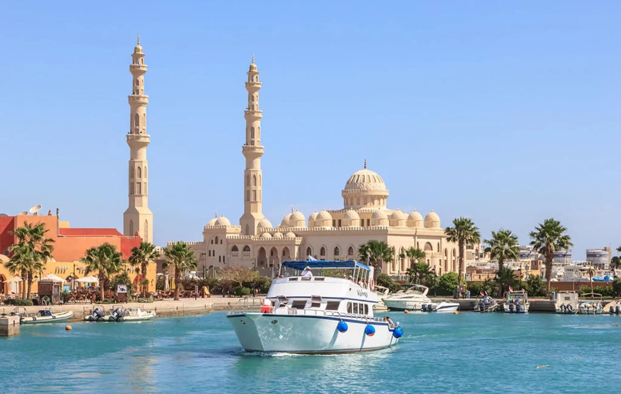 Hurghada: City Tour & Bazaar with Optional Sand Museum Visit - Hurghada City Bazaar (Gallery Photo 6)