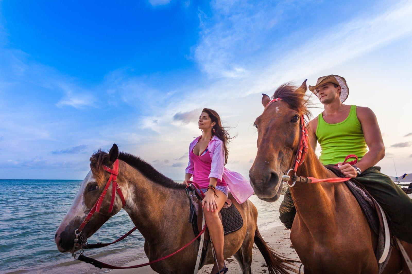 Red Sea: Horse Riding Beach and Desert Tour With Transfer - Hurghada Red Sea (Gallery Photo 8)