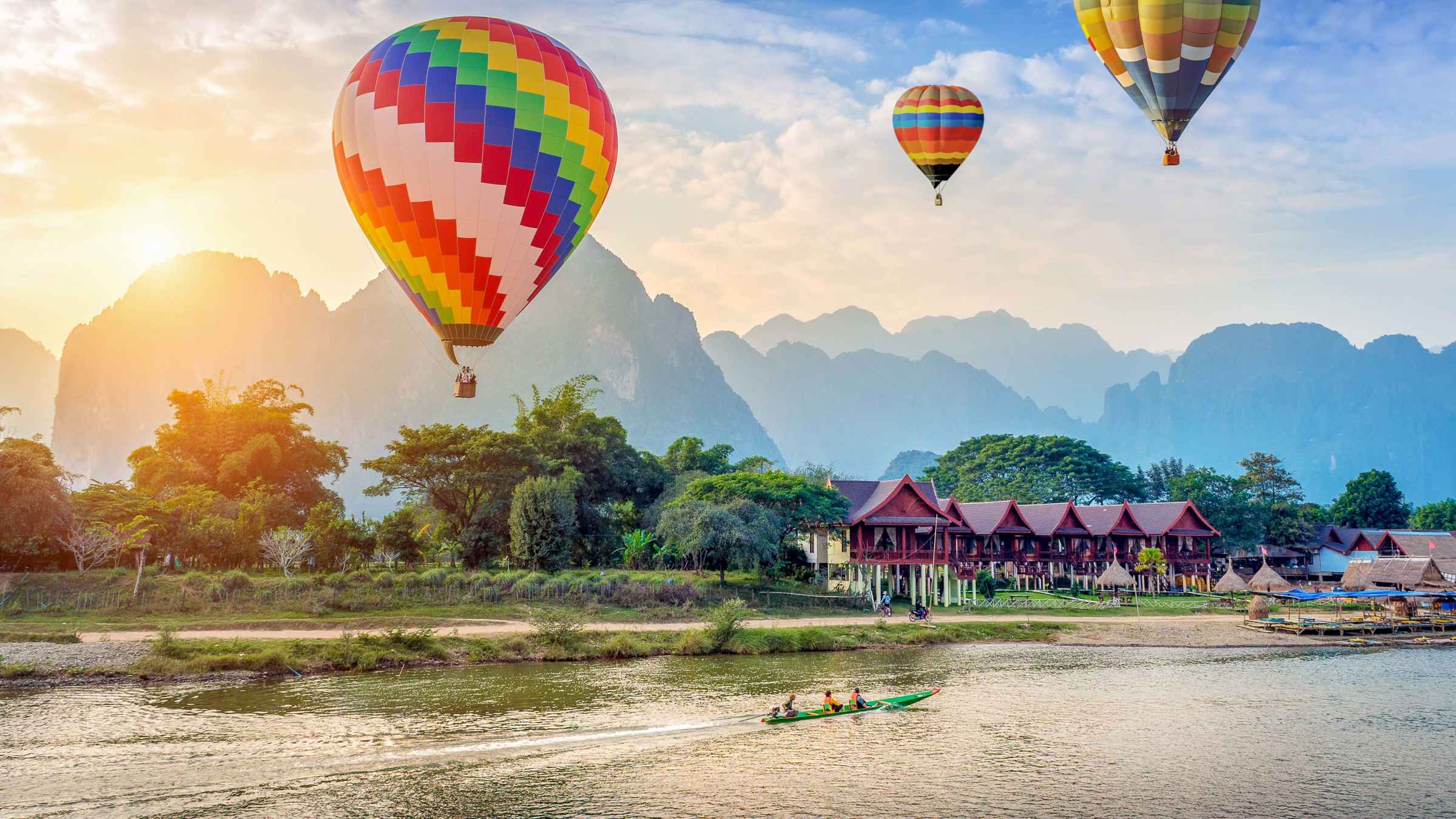 tourism laos 2022