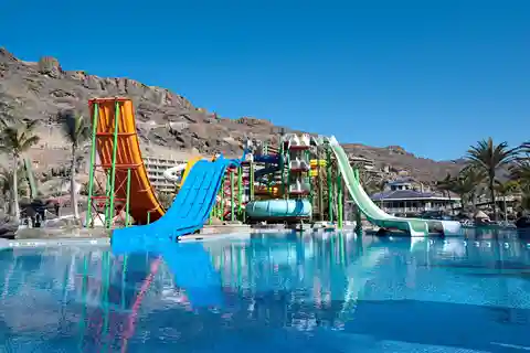 4. Lago Taurito Water Park