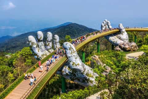 Golden Bridge Bà Nà Hills Golden Bridge Bà Nà Hills
