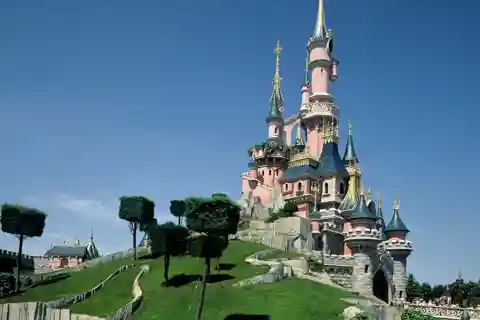 7. Disneyland Paris