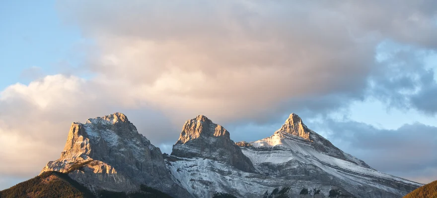 Three Sisters, Alberta