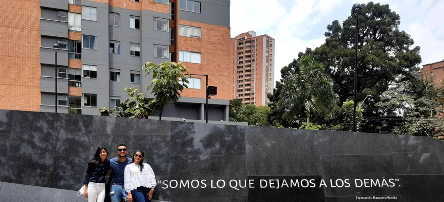 Inflexión Memorial Park