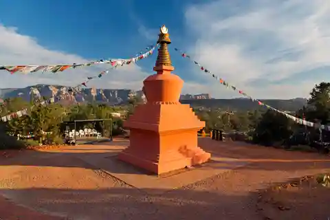 4. Estupa de Amitabha y Parque de la Paz