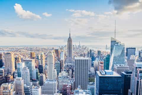 Levitation glass ledges at SUMMIT One Vanderbilt