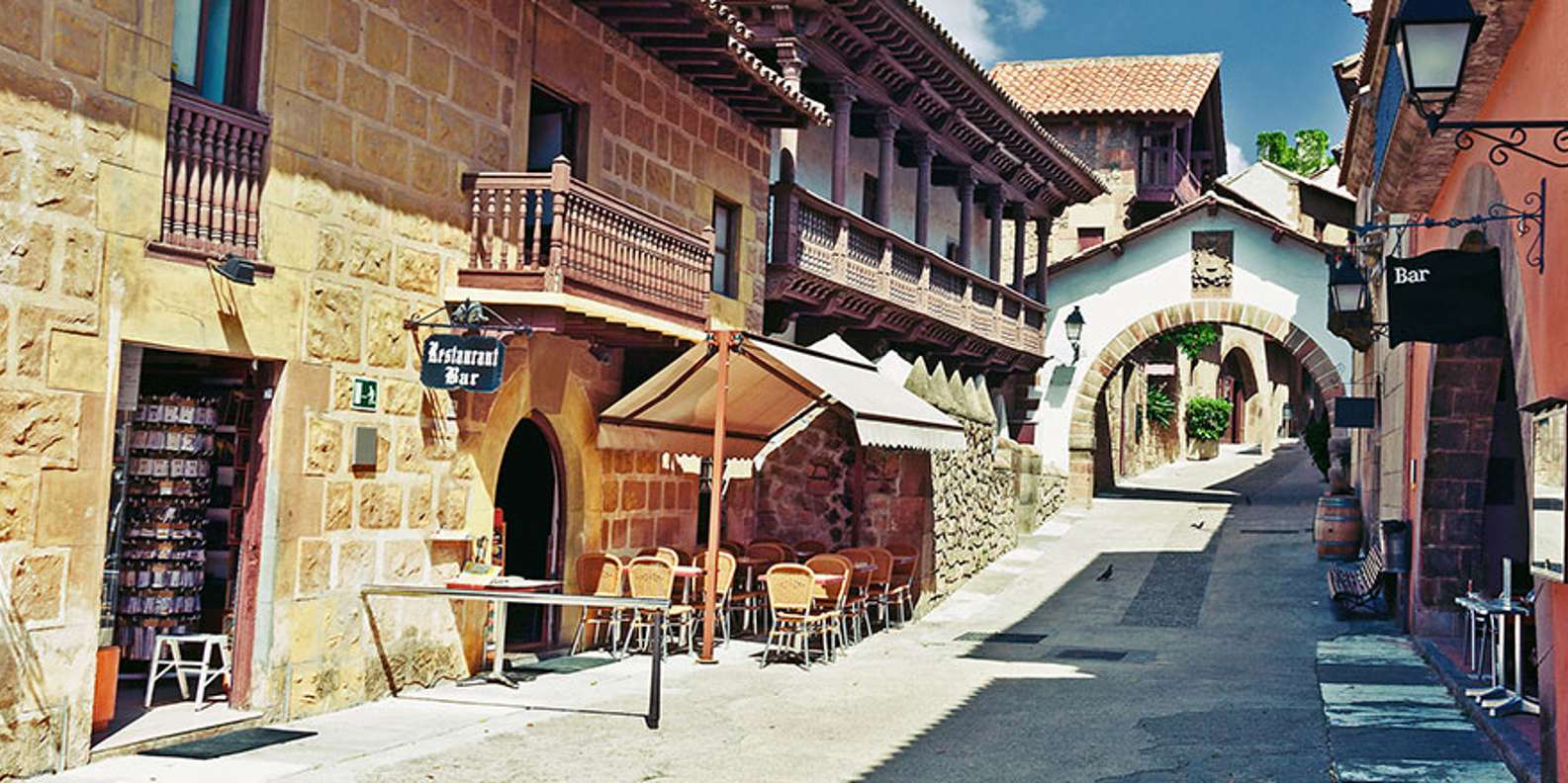 Artisan crafts and ceramics on display in Poble Espanyol