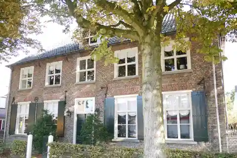 7. Van Gogh Village Museum