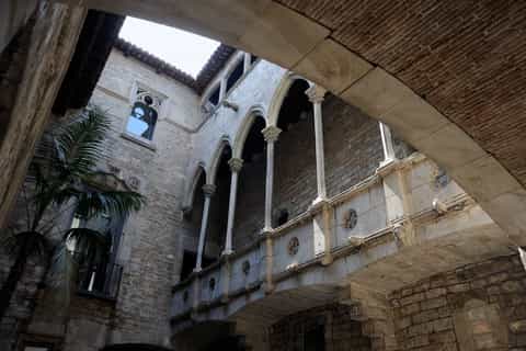 Gothic cloister courtyard at the Picasso Museum