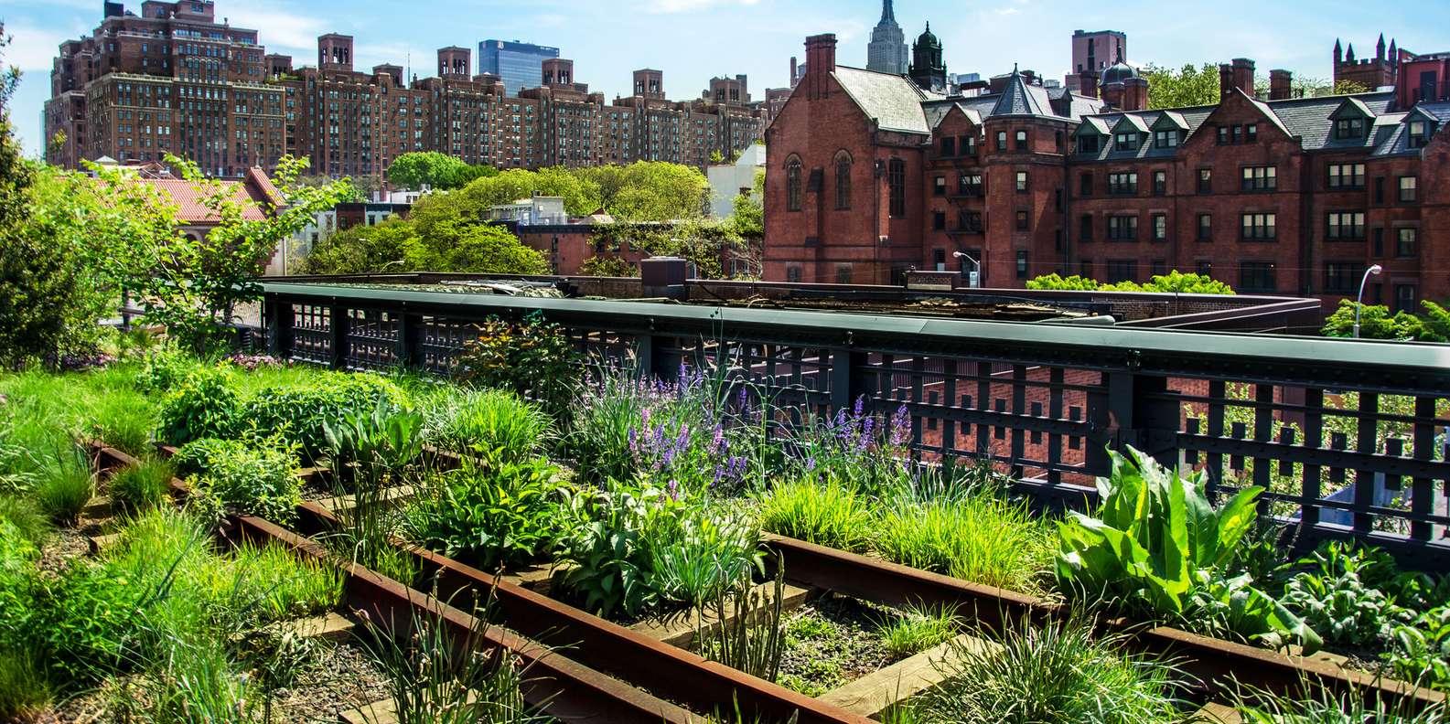 Narratives of place: New York's Highline and Central Park