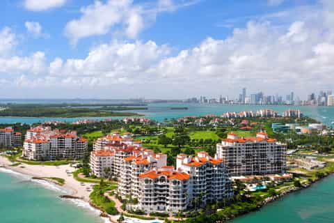 BESTE Celebritys Fisher Island 2023 – KOSTENLOS stornierbar | GetYourGuide