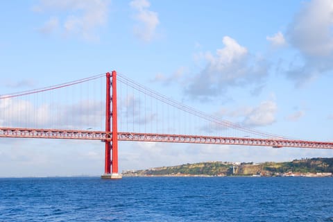 Ponte 25 de Abril