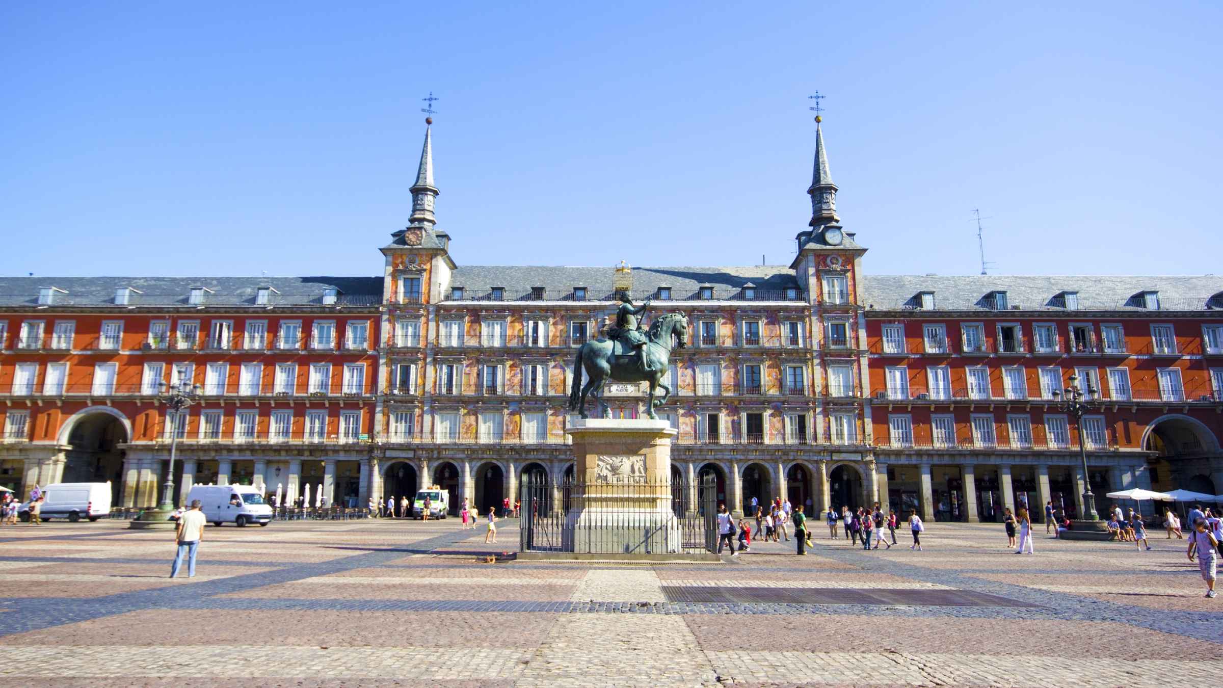 best-plaza-mayor-madrid-hop-on-hop-off-tours-2021-top-rated-sights
