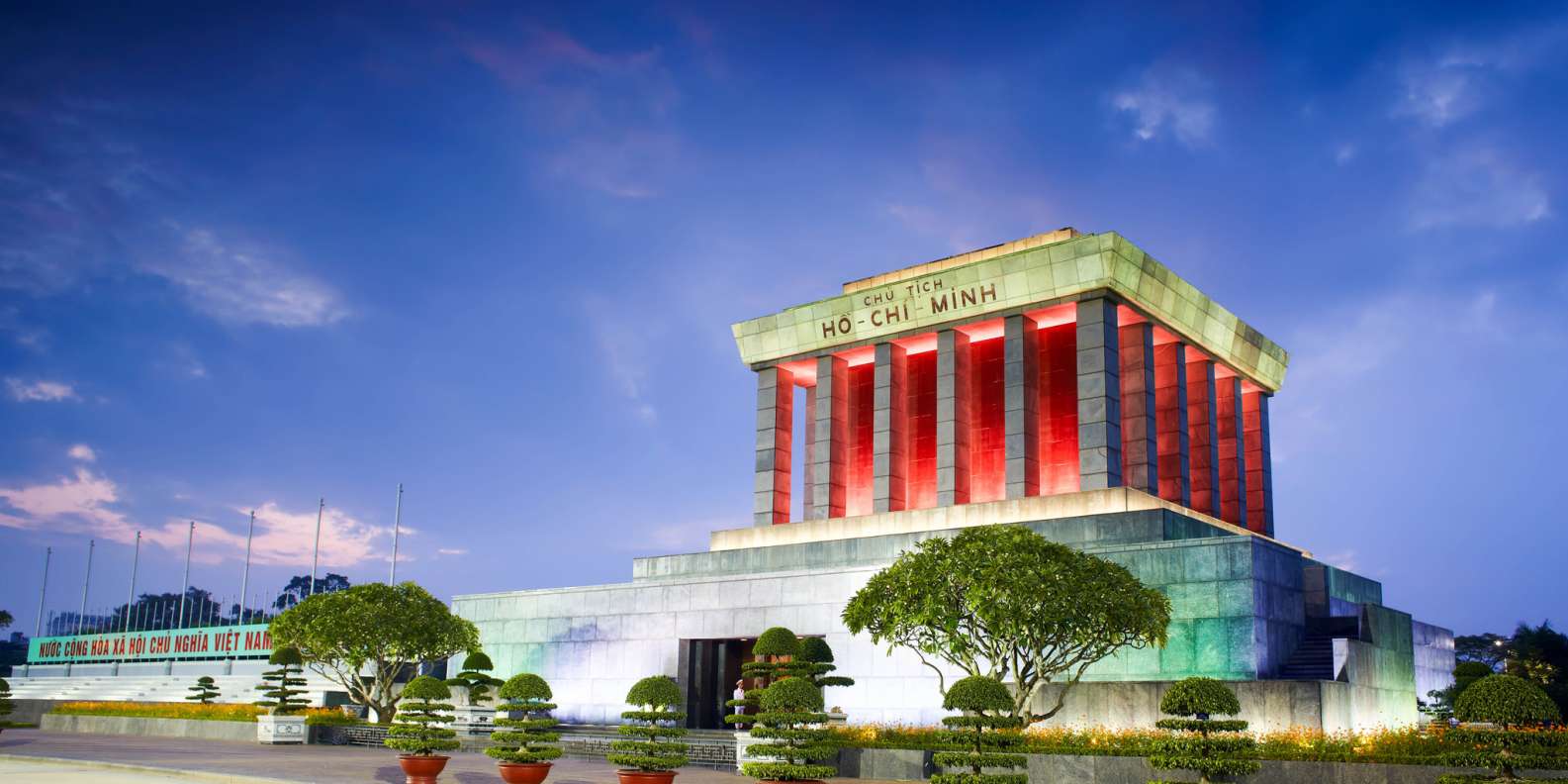 Ho Chi Minh Mausoleum, Hanoi - Book Tickets & Tours | GetYourGuide