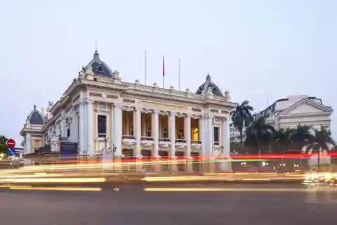 10. Opera van Hanoi
