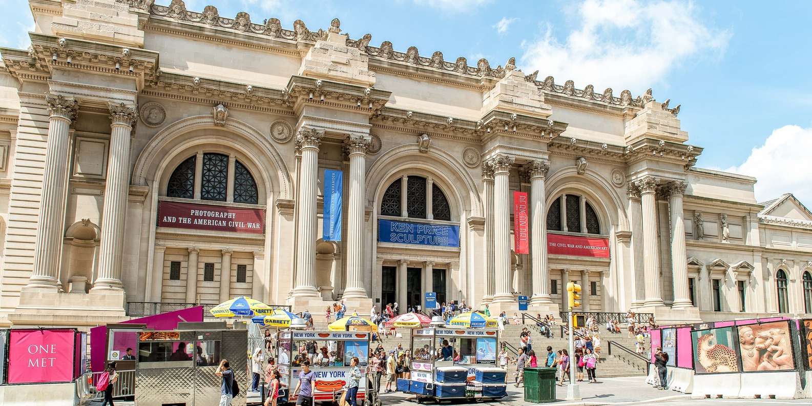 metropolitan museum of art entrance hall