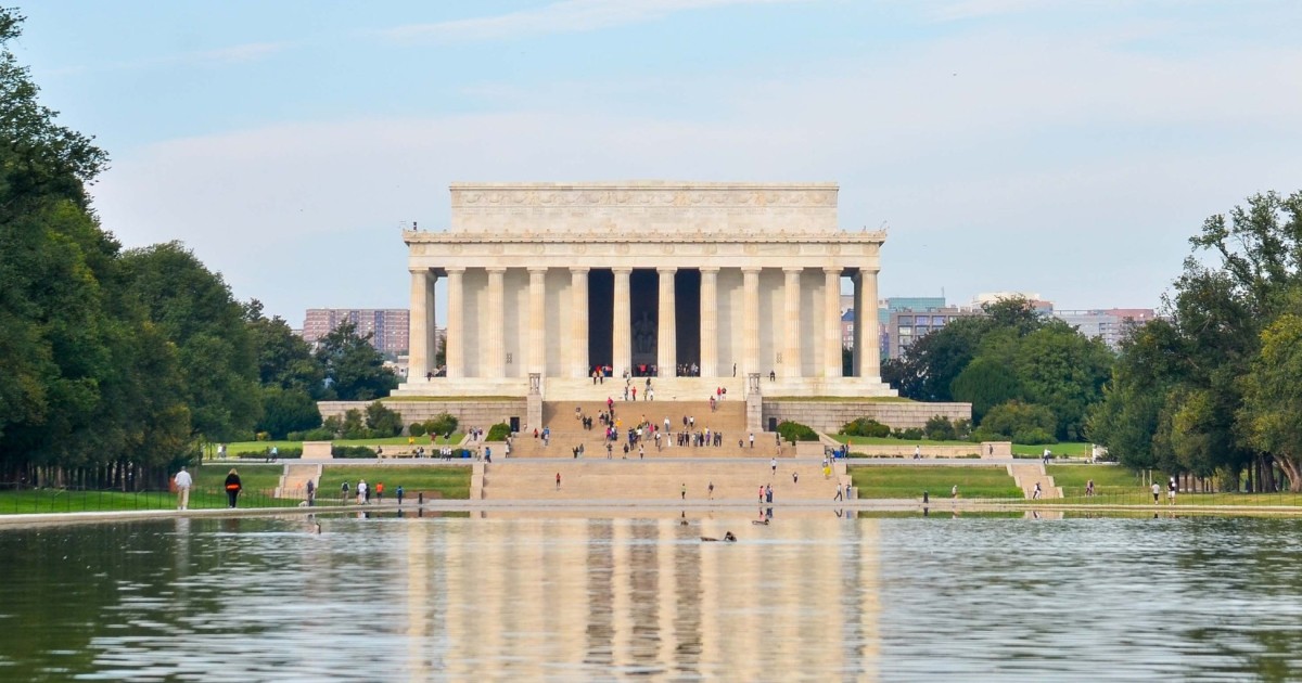 Lincoln Memorial, Washington, DC - Book Tickets & Tours | GetYourGuide.com