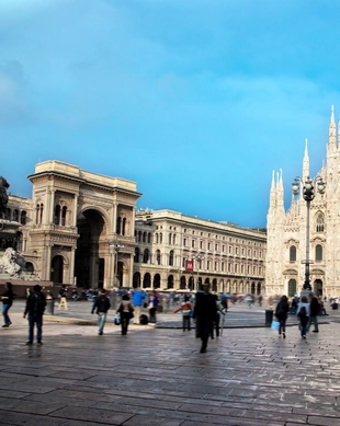 イタリア　ドゥオーモ Czym jest piazza del duomo? Najwspanialsze przykłady
