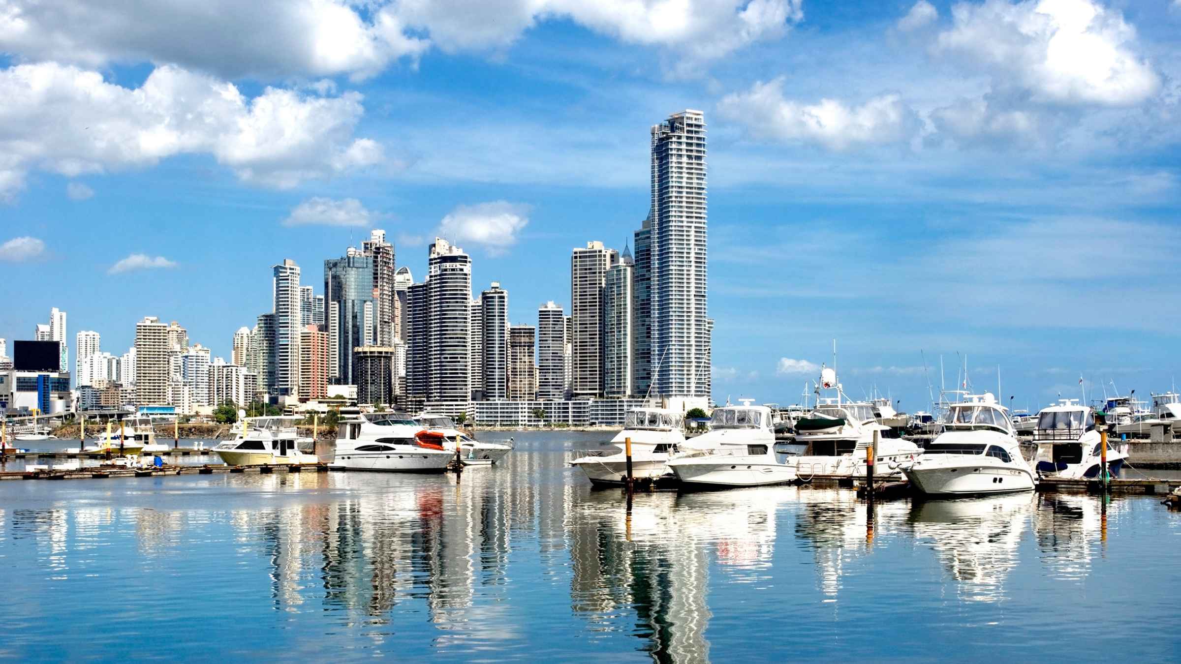 Panama City, history, modernity and world heritage