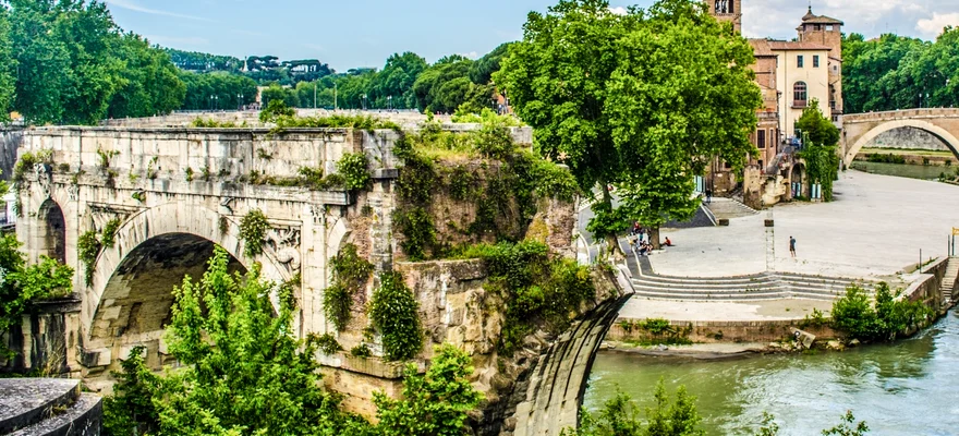 Tiber Island