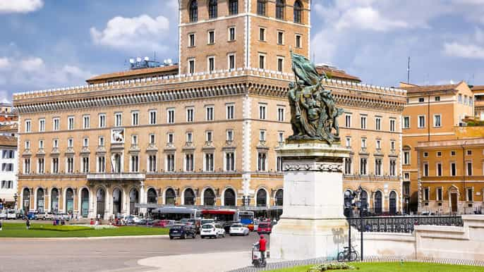 Piazza Venezia Rome Book Tickets Tours Getyourguide Com