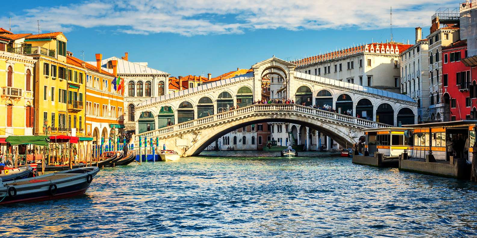 Inside Rialto Bridge